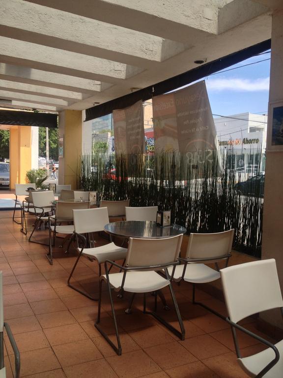 Hotel Del Parque Γκουανταλαχάρα Εξωτερικό φωτογραφία
