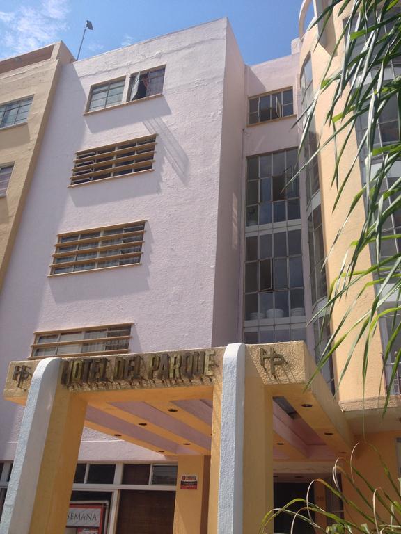 Hotel Del Parque Γκουανταλαχάρα Εξωτερικό φωτογραφία