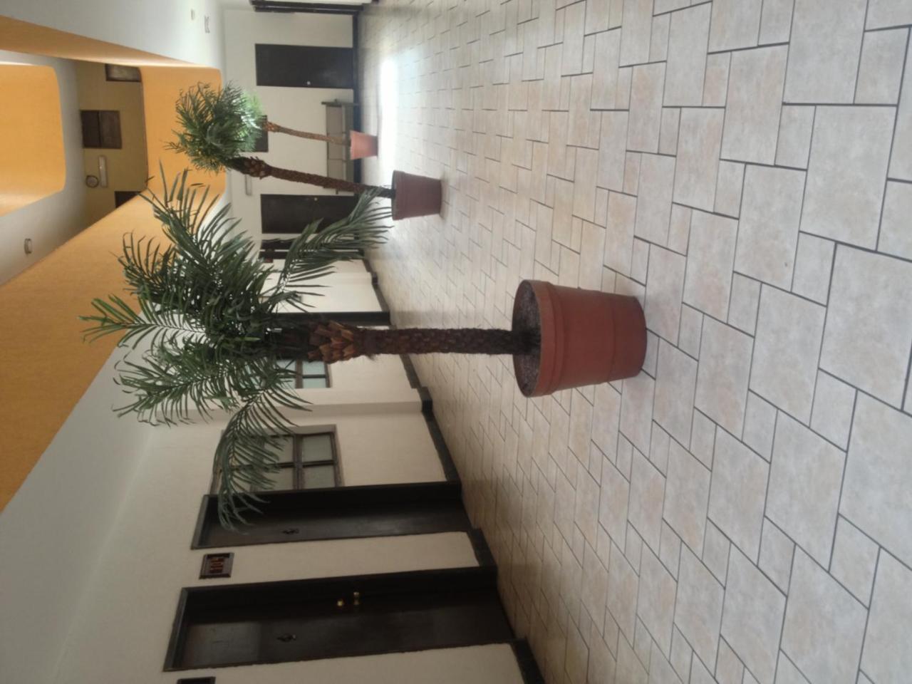 Hotel Del Parque Γκουανταλαχάρα Εξωτερικό φωτογραφία